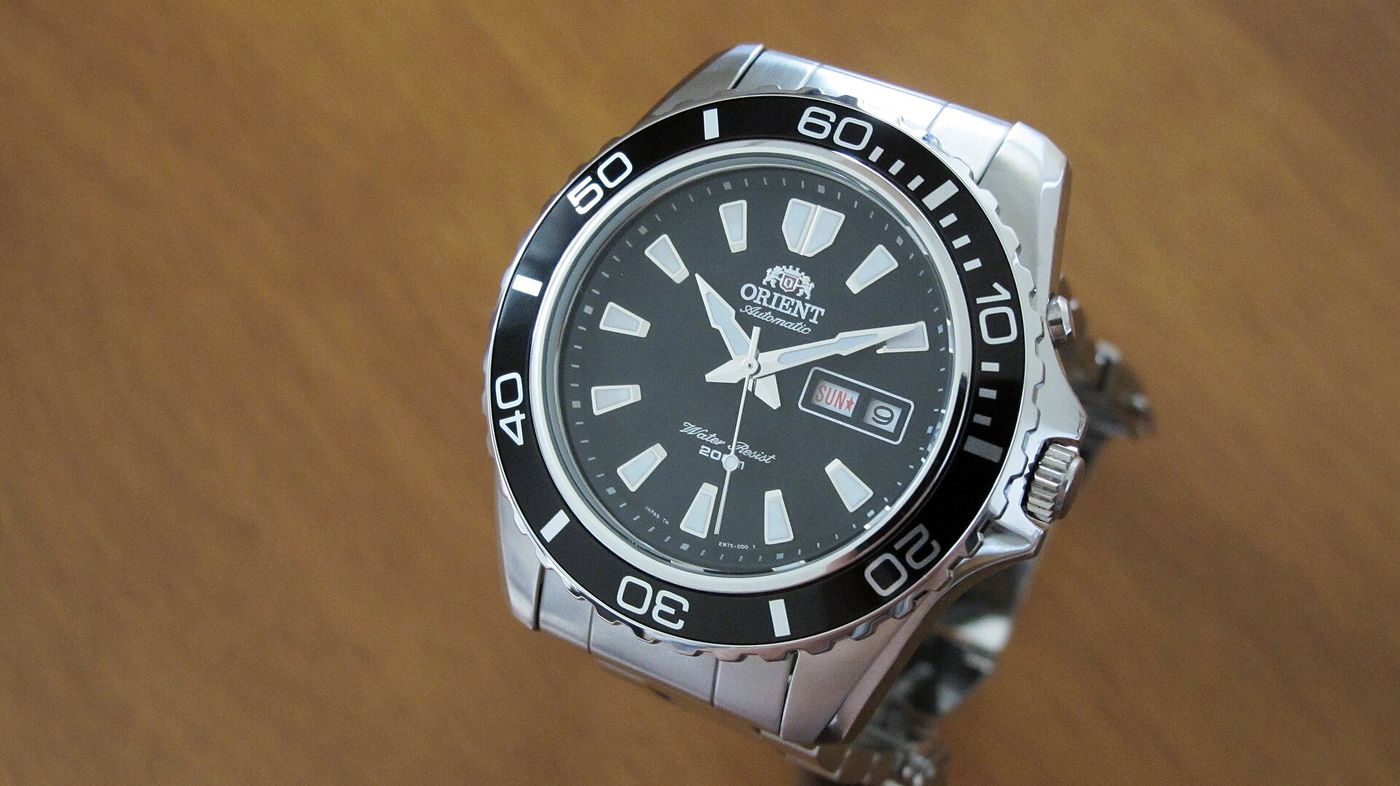 Orient Mako, plongeuse automatique de la même famille que la Kamasu