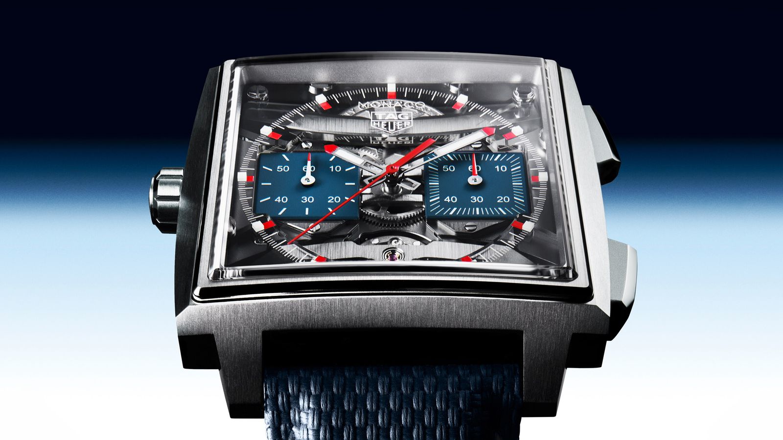 TAG Heuer Monaco Evergraph en titane, cadran ajouré bleu
